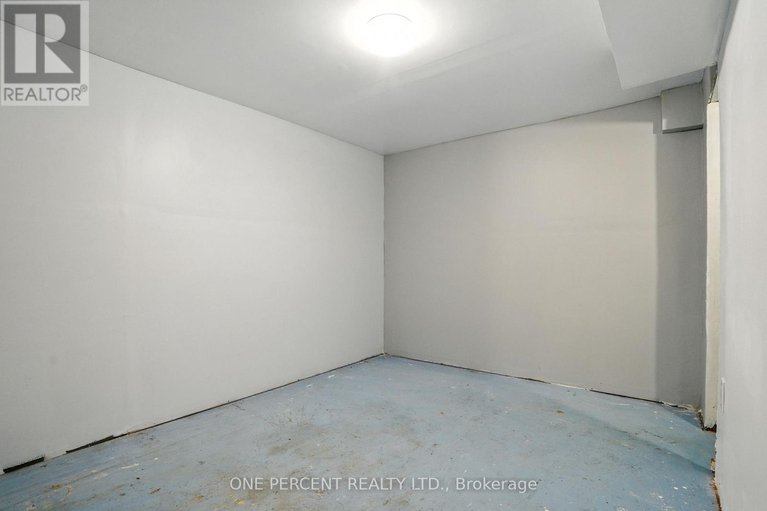 28852356/279-anna-avenue-w/carlington/ottawa/ontario/K1Z7V5_27