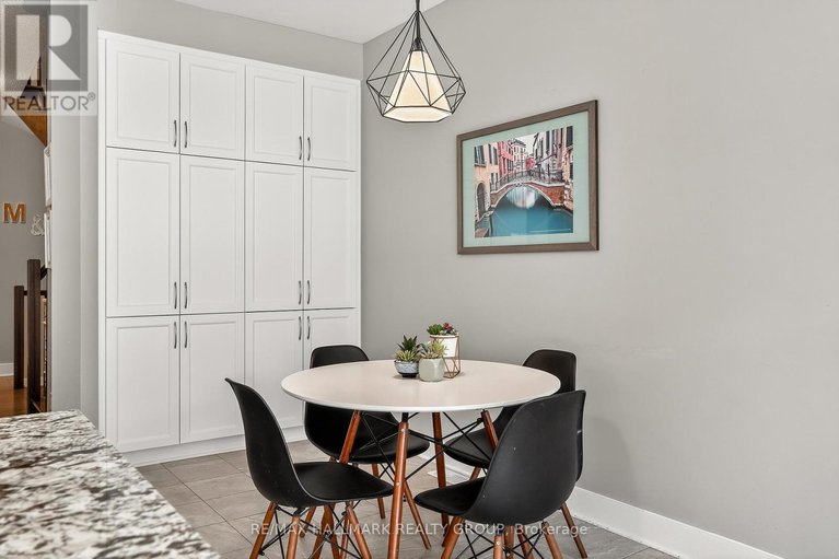 29151475/332-gracewood-crescent/blossom-parkkemp-parkfindlay-creek/ottawa/ontario/K1T0J7_15