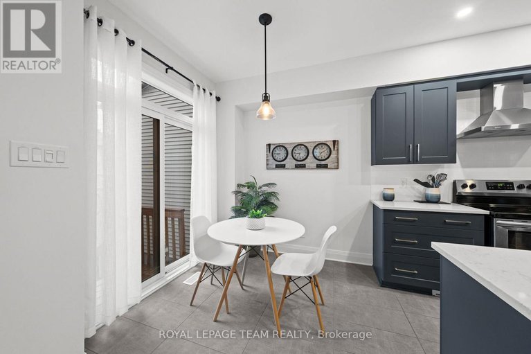 29618339/289-big-dipper-street/riverside-southgloucester-glen/ottawa/ontario/K4M0J2_14