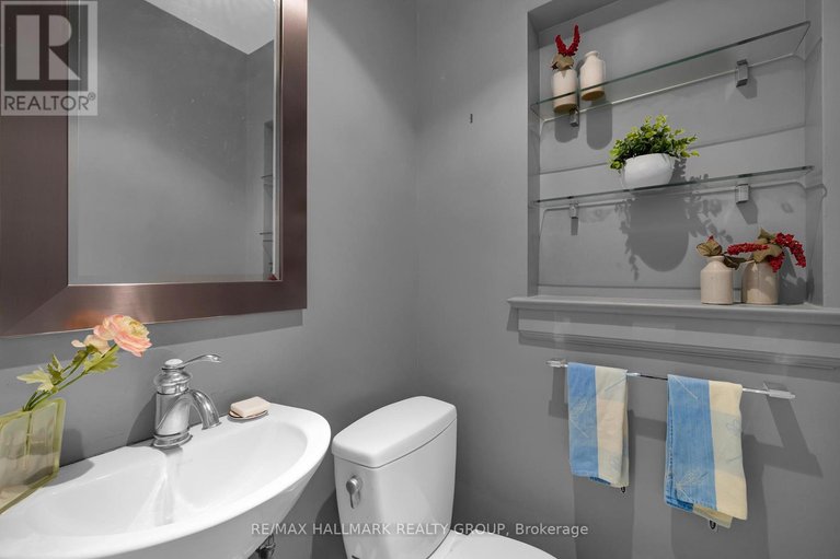 29609106/248-old-irving-place/civic-hospital/ottawa/ontario/K1Y2A1_15