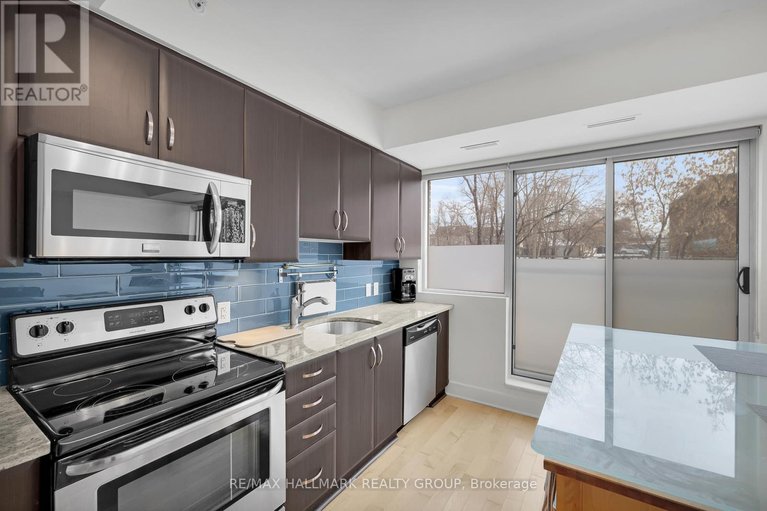 29534166/106-390-booth-street/west-centre-town/ottawa/ontario/K1R7K6_12