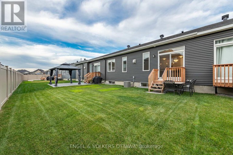 28312643/779-coast-circle/mahogany-community/ottawa/ontario/K4M0E9_42