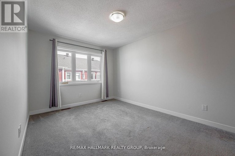 28996957/6357-perth-street/btwn-franktown-rd-fallowfield-rd/ottawa/ontario/K0A2Z0_23