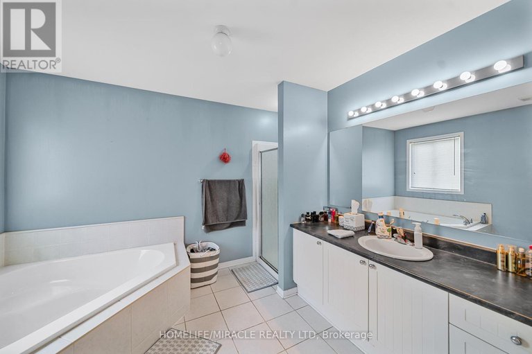 28683775/356-west-ridge-drive/stittsville-south/ottawa/ontario/K2S2G8_29
