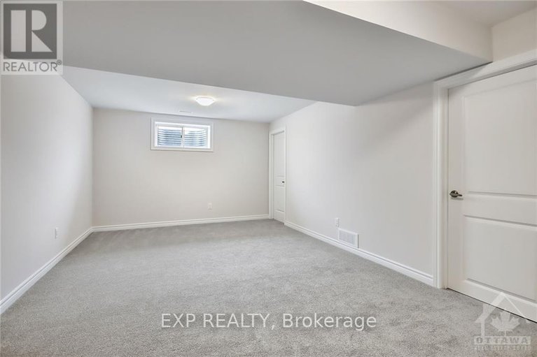 28500314/1926-hawker-private/huntley-ward-south-east/ottawa/ontario/K0A1L0_25