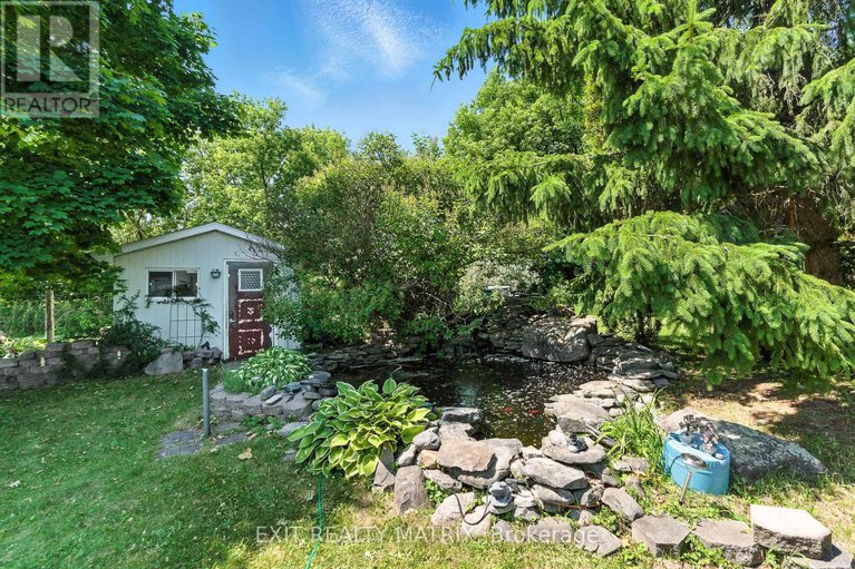 28525668/26-farmers-avenue/vankleek-hill/champlain/ontario/K0B1R0_8