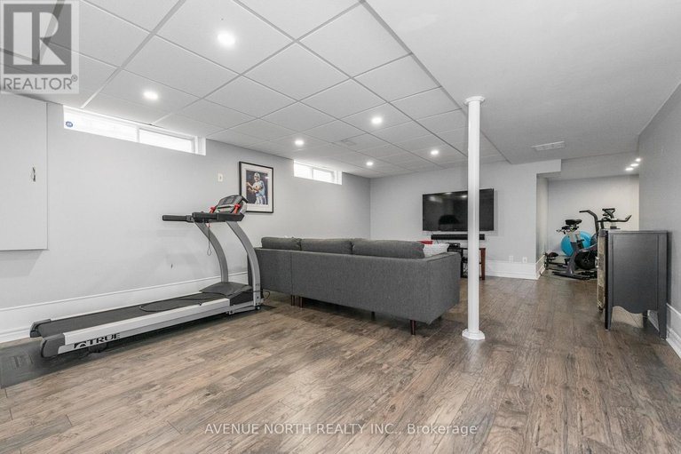 29648629/3028-courtyard-crescent/upper-hunt-club/ottawa/ontario/K1T3R7_36