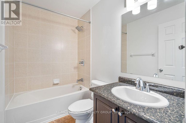 28555725/217-vision-street/riverside-southgloucester-glen/ottawa/ontario/K4M0B5_26