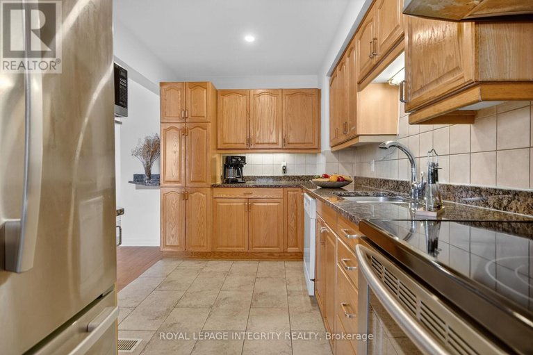 29565527/13-2415-southvale-crescent/sheffield-glenindustrial-park/ottawa/ontario/K1B4T9_19