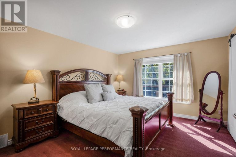 29424978/40-lori-lane/chesterville/north-dundas/ontario/K0C2H0_20