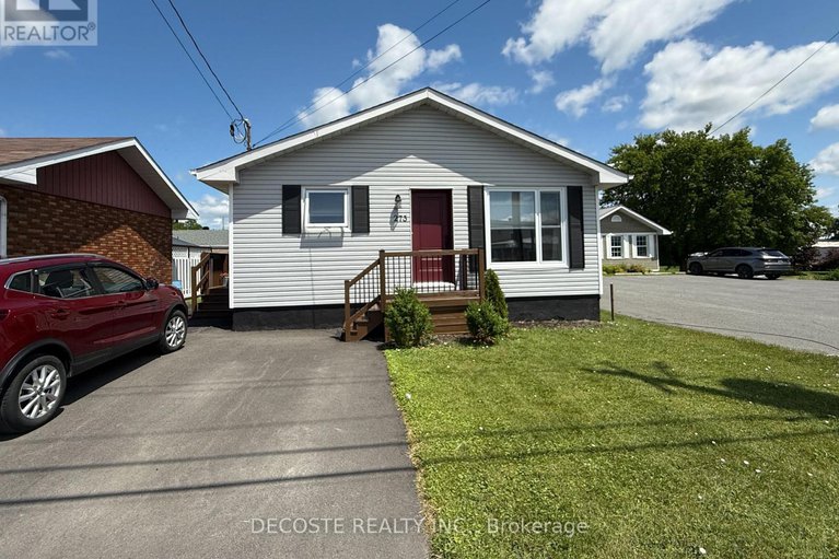 28568496/273-main-street-s/alexandria/north-glengarry/ontario/K0C1A0_3