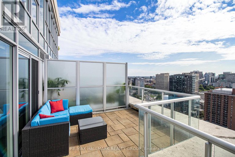 28223628/2706-195-besserer-street/sandy-hill/ottawa/ontario/K1N7J6_26
