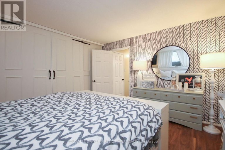 28331293/a-6702-jeanne-darc-boulevard-n/orleans-wood/ottawa/ontario/K1C6E9_24