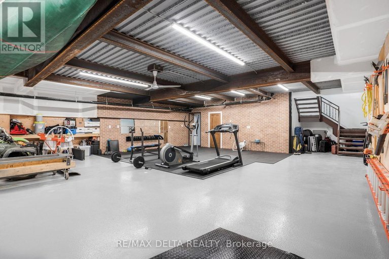 29456390/3815-old-highway-17-road/clarencerockland-twp/clarence-rockland/ontario/K4K1W2_42