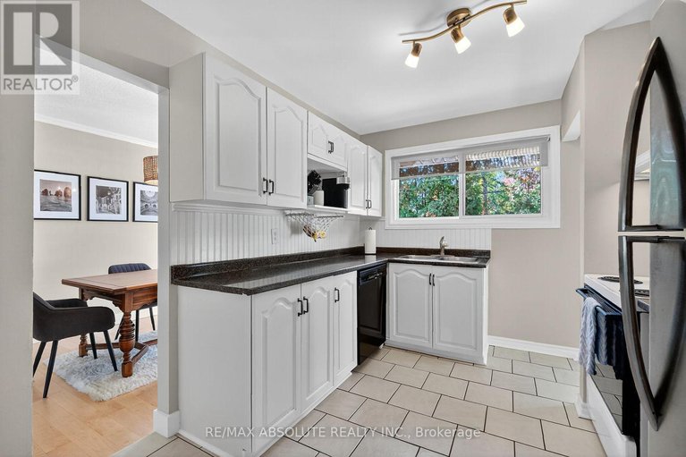 28991864/2186-tawney-road/hawthorne-meadows/ottawa/ontario/K1G1C5_13