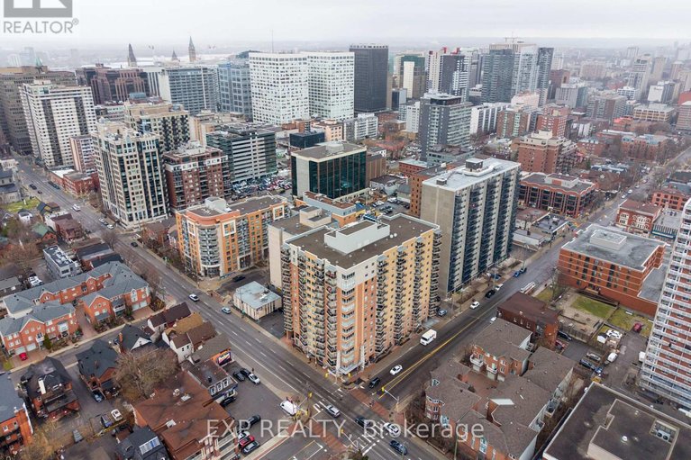 29607394/803-429-somerset-street-w/ottawa-centre/ottawa/ontario/K2P2P5_24