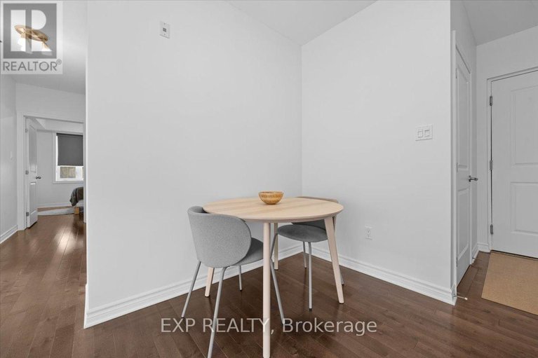 29628148/121-429-kent-street/ottawa-centre/ottawa/ontario/K2P1B5_11