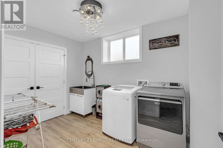 28983602/71-dale-street/long-sault/south-stormont/ontario/K0C1M0_31