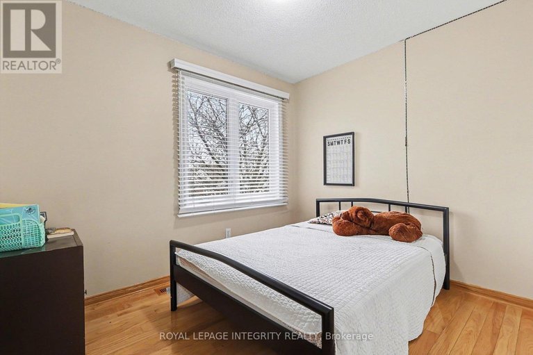 29683606/2103-gardenway-drive/fallingbrookgardenway-south/ottawa/ontario/K4A3K2_19