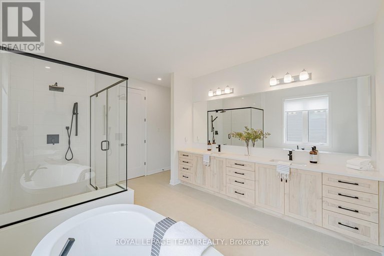 28698109/2055-wanderer-avenue/mahogany-community/ottawa/ontario/K4M0W9_39