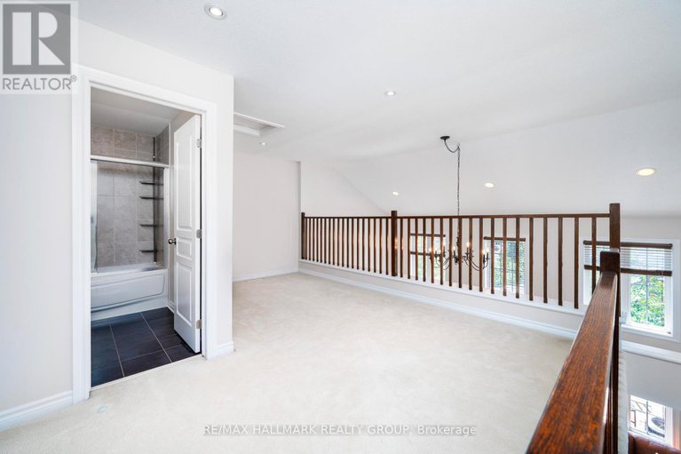 28582294/39-39-hawkstone-gate/beaverbrook/ottawa/ontario/K2K0A3_20