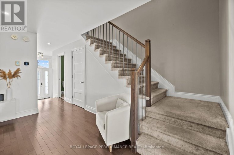 29194070/279-belfort-street/embrun/russell/ontario/K0A1W0_6