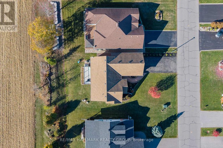 29042436/54-christie-lane/winchester/north-dundas/ontario/K0C2K0_38