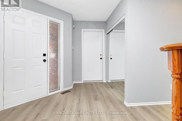 28246282/2-chickasaw-crescent/bridlewood/ottawa/ontario/K2M1M3_3