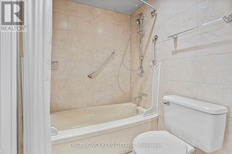28971106/1604-545-st-laurent-boulevard/viscount-alexander-park/ottawa/ontario/K1K4H9_24
