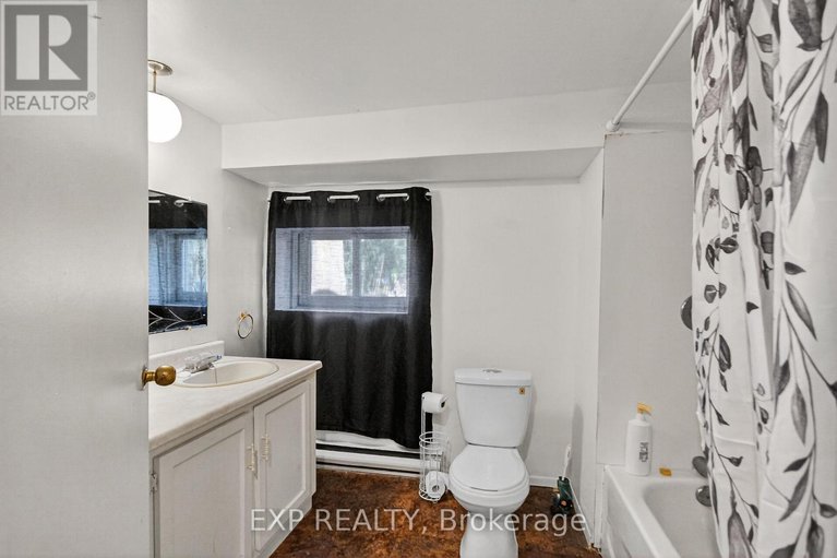 28996962/96-constance-lake-road/kanata-north-east/ottawa/ontario/K2K1X7_27