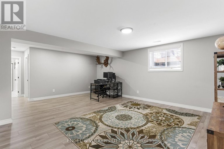 29651114/56-settlement-lane/village-of-russell/russell/ontario/K4R0A4_38