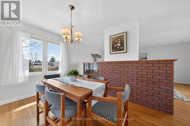 29594831/32-bowmoor-avenue/borden-farmstewart-farmcarleton-heightsparkwood-hills/ottawa/ontario/K2E6M4_11