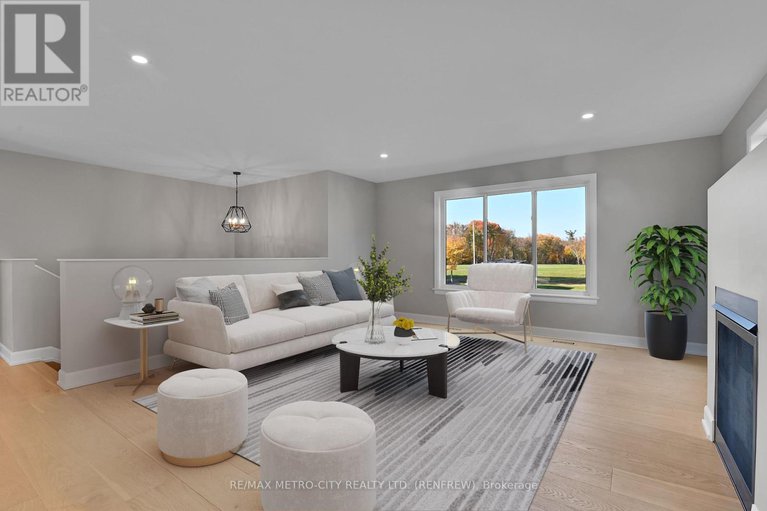 28332189/293-usborne-street/mcnabbraeside-twps/mcnabbraeside/ontario/K7V3Z8_5