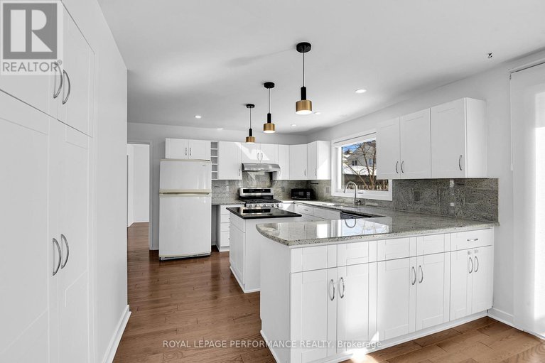 29424885/2722-wyldewood-street/emerald-woodssawmill-creek/ottawa/ontario/K1T2R9_11