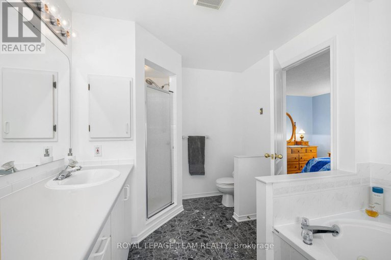 28984529/31-68-grandcourt-drive/centrepointe/ottawa/ontario/K2G5W9_20