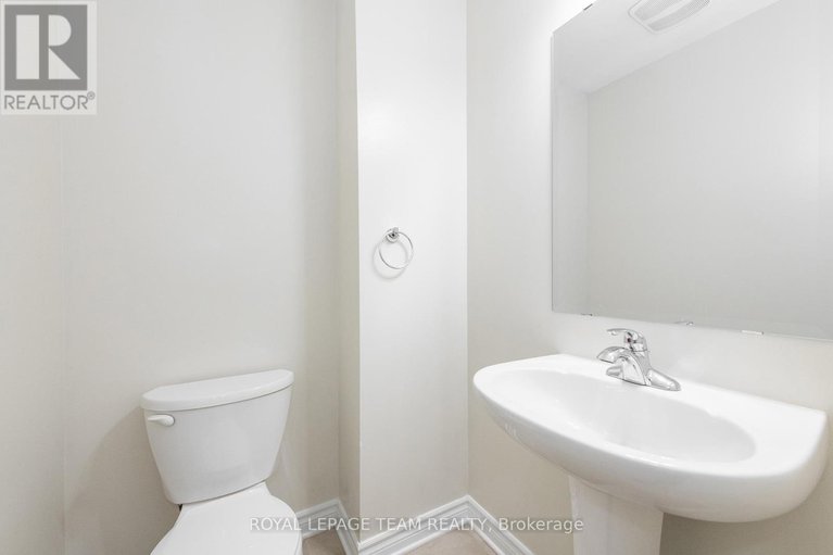 28869009/634-danaca-private/carson-meadows/ottawa/ontario/K1K2V7_19