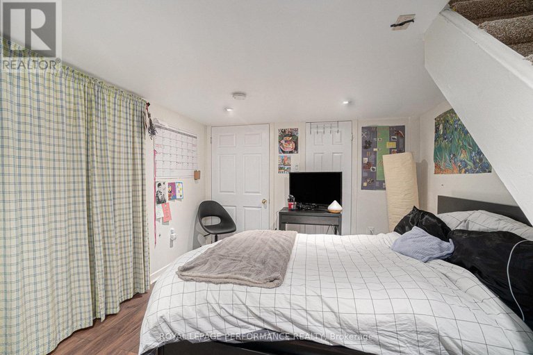 28569388/55-argyle-avenue/ottawa-centregolden-triangle/ottawa/ontario/K2P1B3_24
