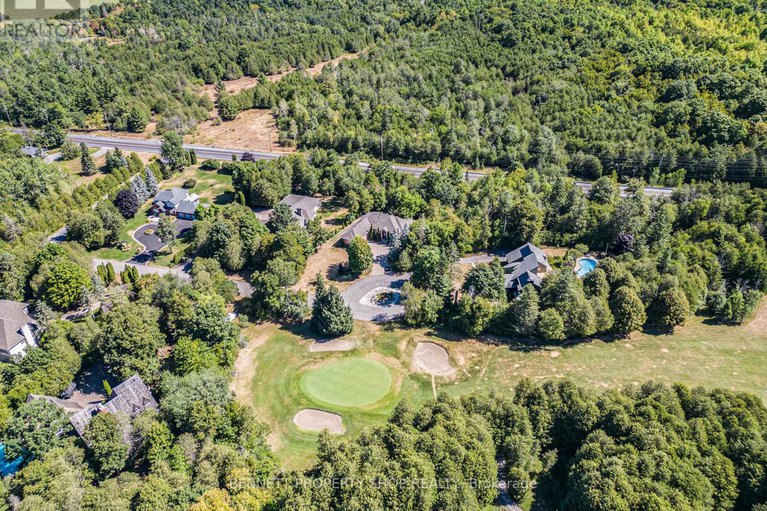 28752704/5-countryside-green/cedar-hillorchard-estates/ottawa/ontario/K2R1B5_42