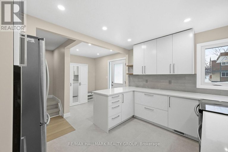 29355189/1414-ridgebrook-drive/pineview/ottawa/ontario/K1B4T2_8