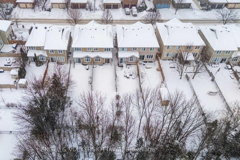 29344132/318-parkin-circle/blossom-parkkemp-parkfindlay-creek/ottawa/ontario/K1T4G6_50