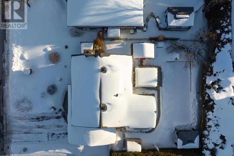 29422550/19-lambert-drive/sheahan-estatestrend-village/ottawa/ontario/K2H5Y3_36