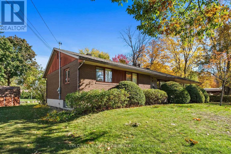 29028927/53-eisenhower-crescent/hearts-desire/ottawa/ontario/K2J3Z8_4