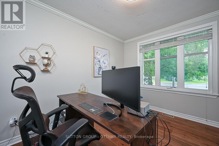 28740856/329-west-ridge-drive/stittsville-south/ottawa/ontario/K2S2G7_10