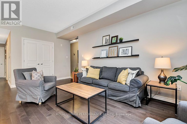 28641852/2-66a-tipperary-private/longfields/ottawa/ontario/K2J2T3_2
