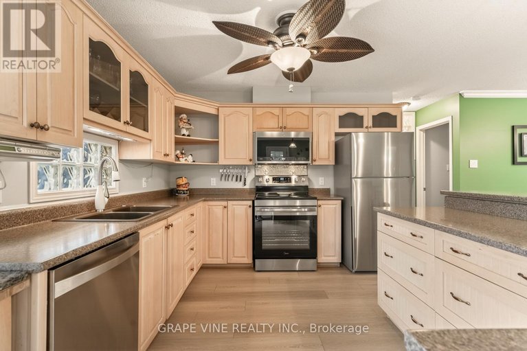 29611592/119-sierra-woods-drive/huntley-ward-south-west/ottawa/ontario/K0A1L0_12