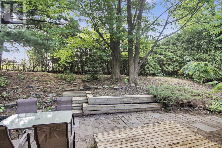 28785291/40-foothills-drive/lynwood-village/ottawa/ontario/K2H6K3_31