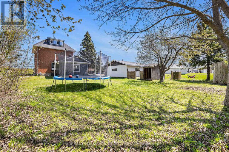 28634699/33-river-road/mcnabbraeside-twps/mcnabbraeside/ontario/K7S1R3_29