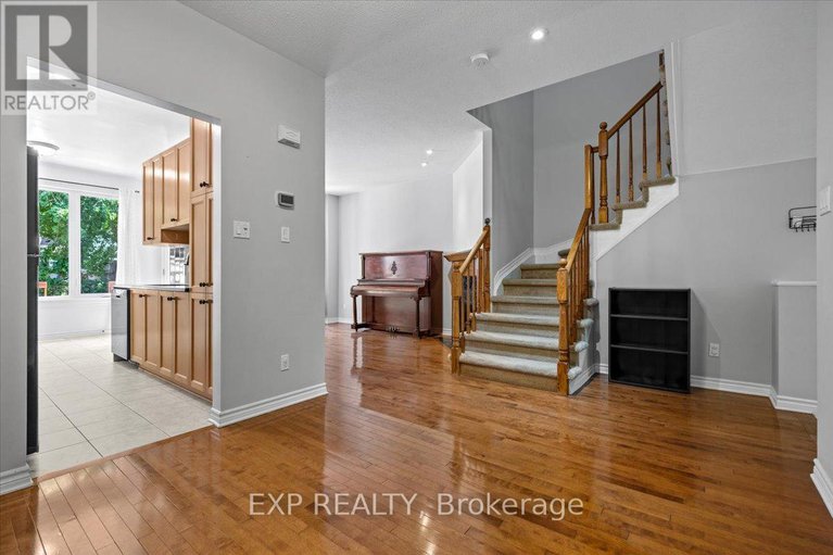 28513335/264-bradwell-way/blossom-parkkemp-parkfindlay-creek/ottawa/ontario/K1T4J2_8