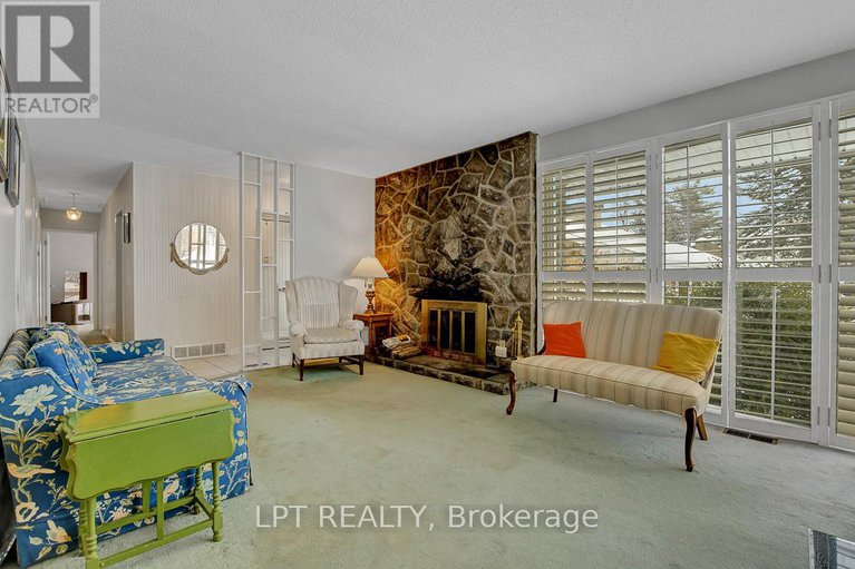 29427197/1771-mcmaster-avenue/urbandale-acres/ottawa/ontario/K1H6R7_8