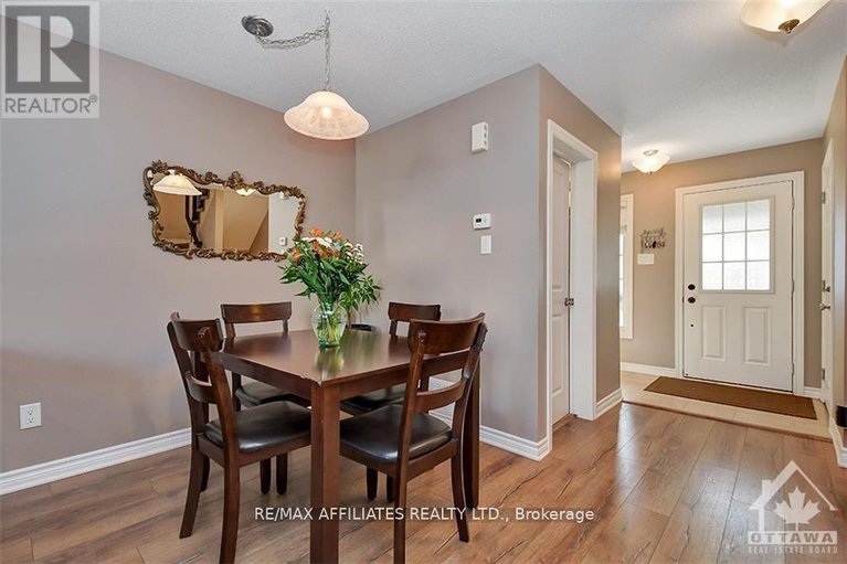 28578072/514-broadleaf-street/avalon-west/ottawa/ontario/K4A1A4_11